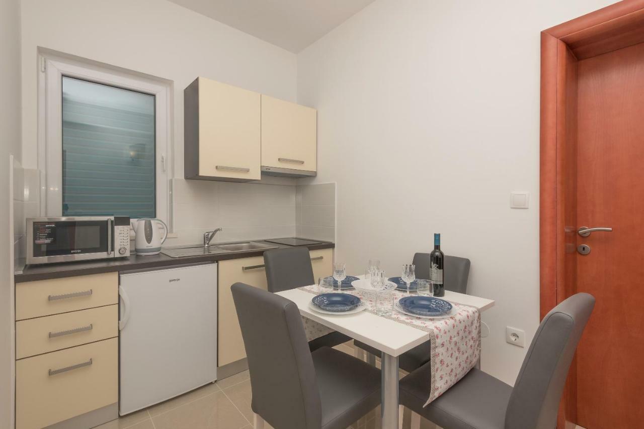 Apartmani Stella Maris Макарска Экстерьер фото